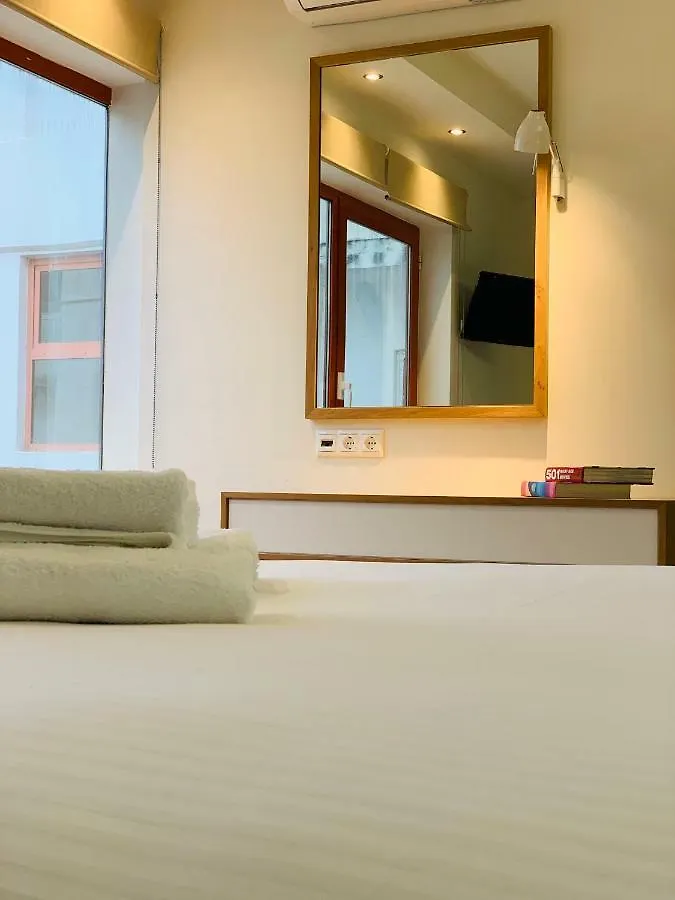 The Hub Athens Apartment